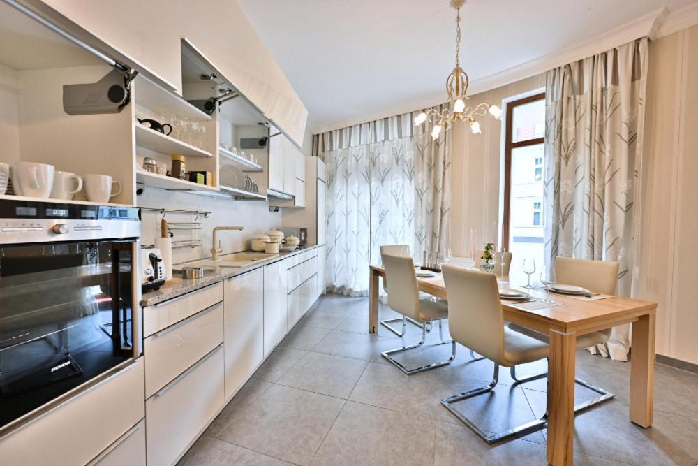 Krizikova 4 Apartamento KLV Exterior foto